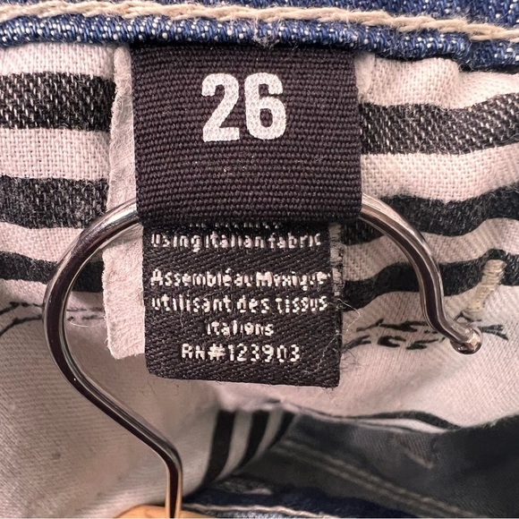 William Rast Denim Cut off Denim Jean Shorts Split Hem Raw Hem Size 26 - Picture 10 of 10